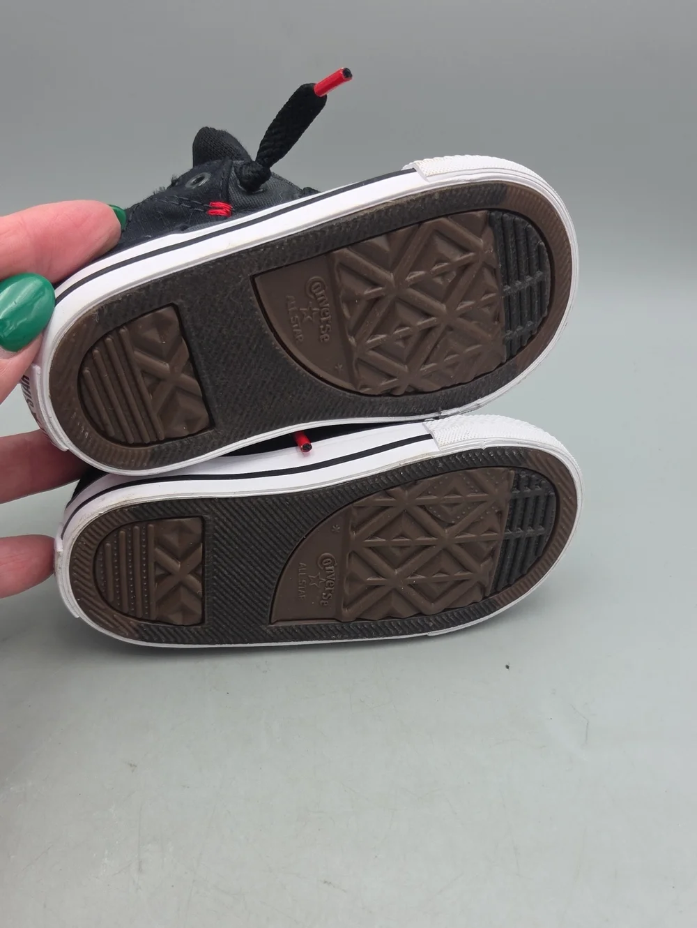 Converse Chuck Taylor All Star Axel Mid Top Canvas Shoe Baby 6